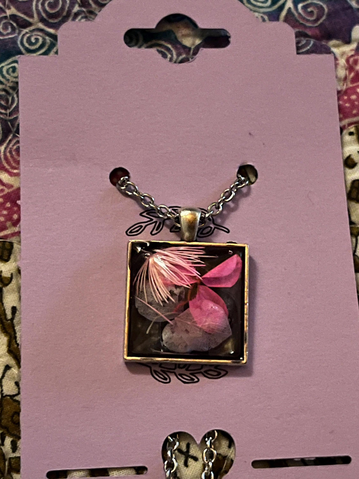 Pendentif Fleurs Séchées en Résine — Bijou Botanique, Collier Fait Main